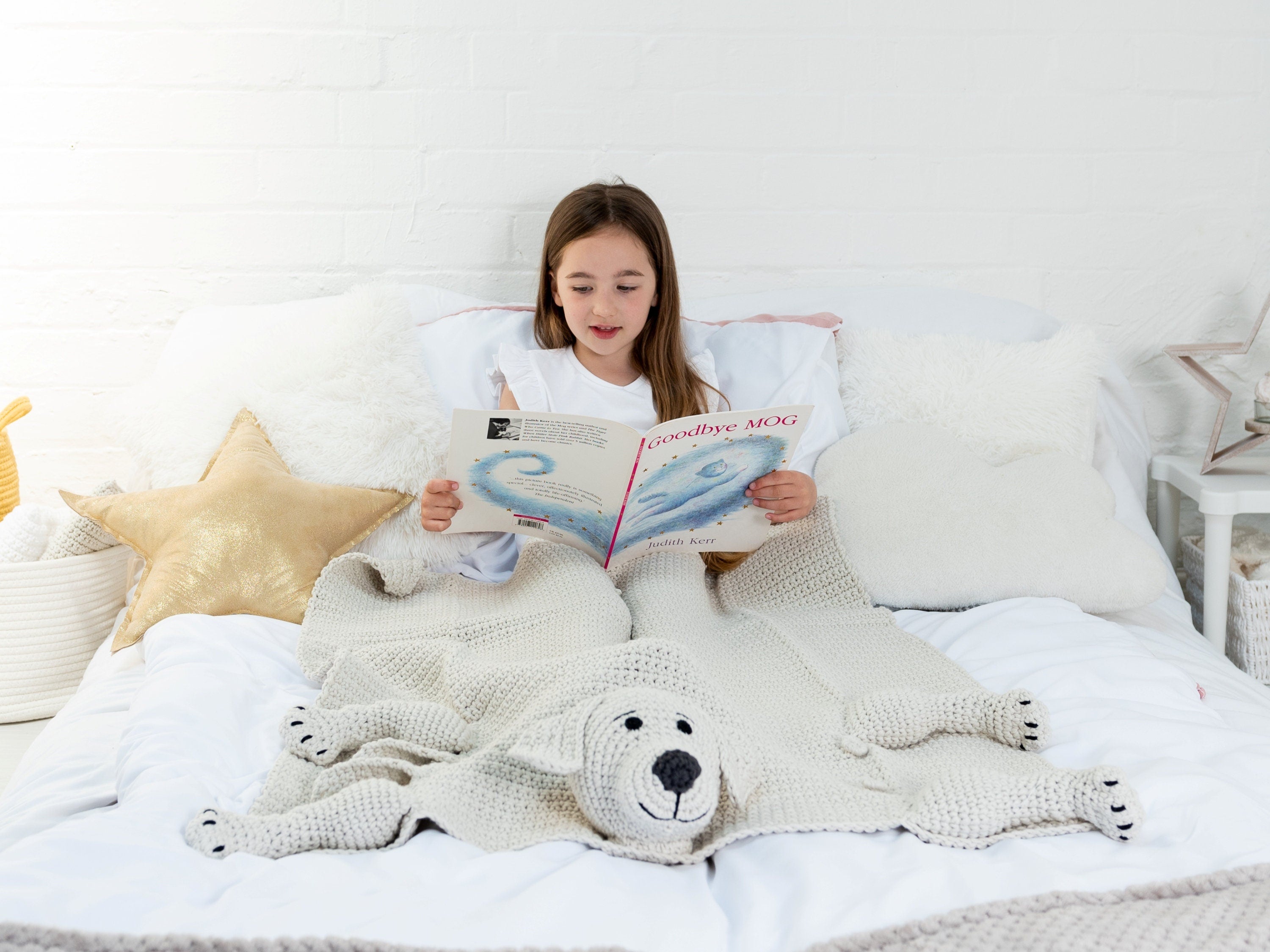Labrador Blanket that turns into a Toy Crochet Pattern PDF download, Baby to Adult sizes.