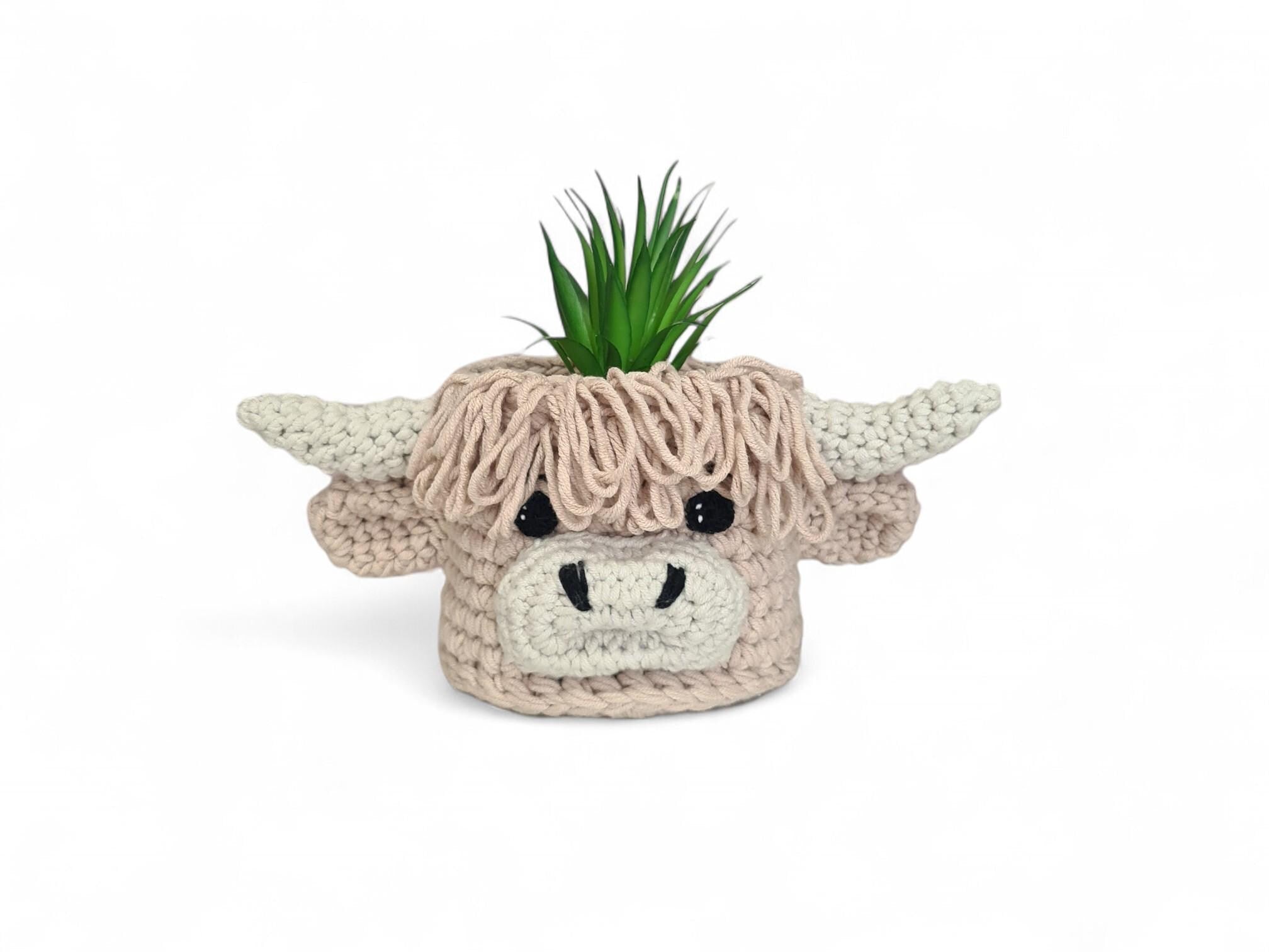 Highland Cow Crochet Basket Pattern PDF - Crochet Plant Pot Cover Pattern