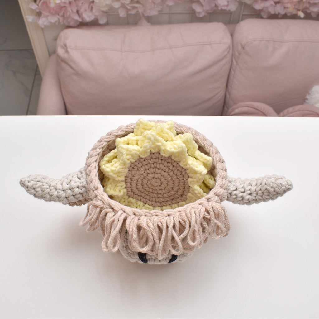 Highland Cow Crochet Basket Pattern PDF - Crochet Plant Pot Cover Pattern
